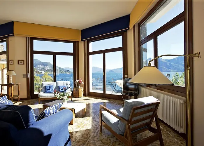 Camelia Villa Verbania